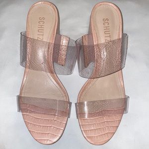 Final price- Victorie Sandal size 8